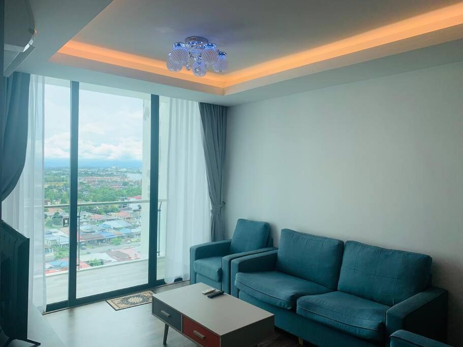 Rohani Jazz Suites 4 @ Vivacity Megamall Kuching Exteriör bild